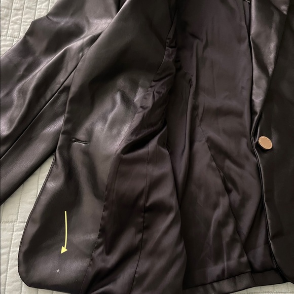 Marc New York Faux Leather Black One Button Blazer TOO SMALL for me😤😣😖 - Picture 6 of 6